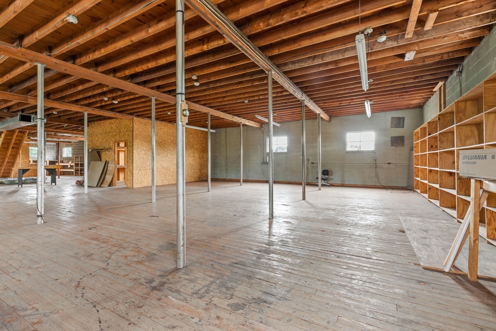 500 Maplewood Ave # A Property Photo 15