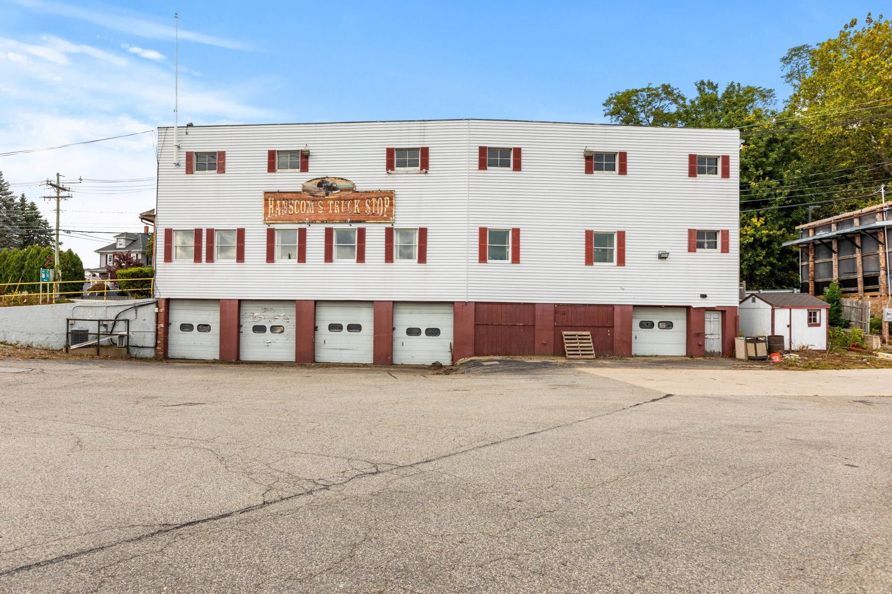 500 Maplewood Ave # B Property Photo 1