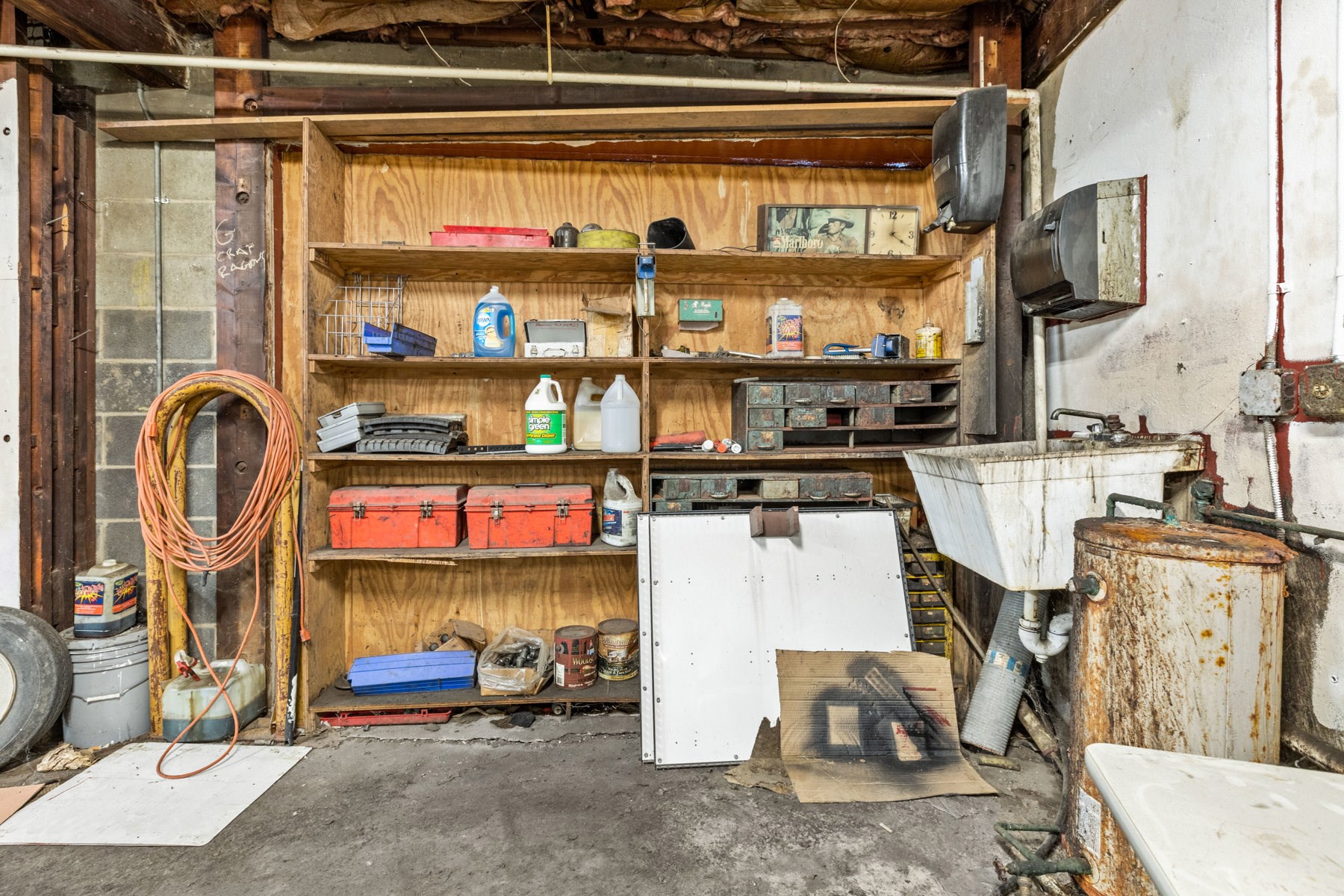 500 Maplewood Ave # B Property Photo 9
