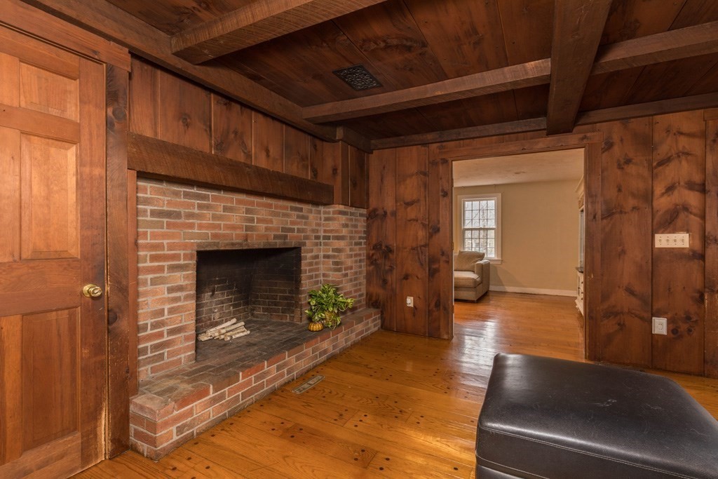 123 Apple Tree Hill Property Photo 7