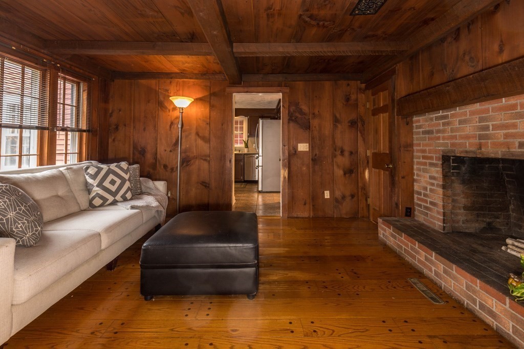 123 Apple Tree Hill Property Photo 8
