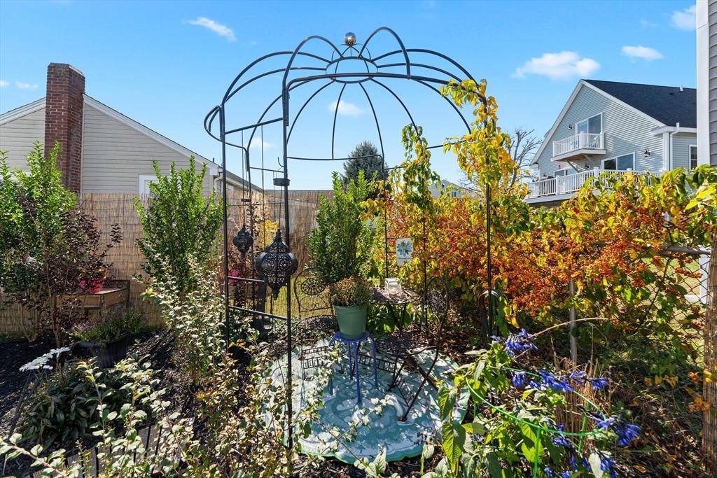 21 Aquidneck Ave Property Photo 15