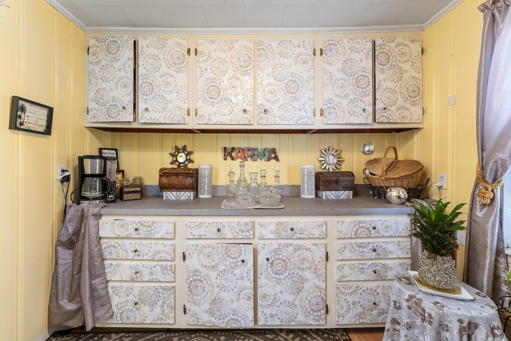 21 Aquidneck Ave Property Photo 31