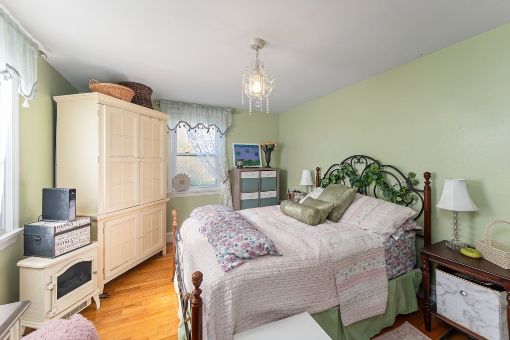 21 Aquidneck Ave Property Photo 35