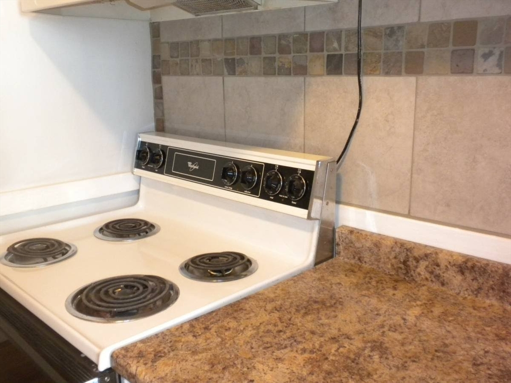 31 Chestnut St # 2 Property Photo 12