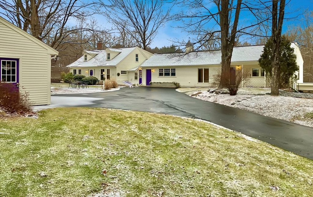 459 Sargent Rd Property Photo