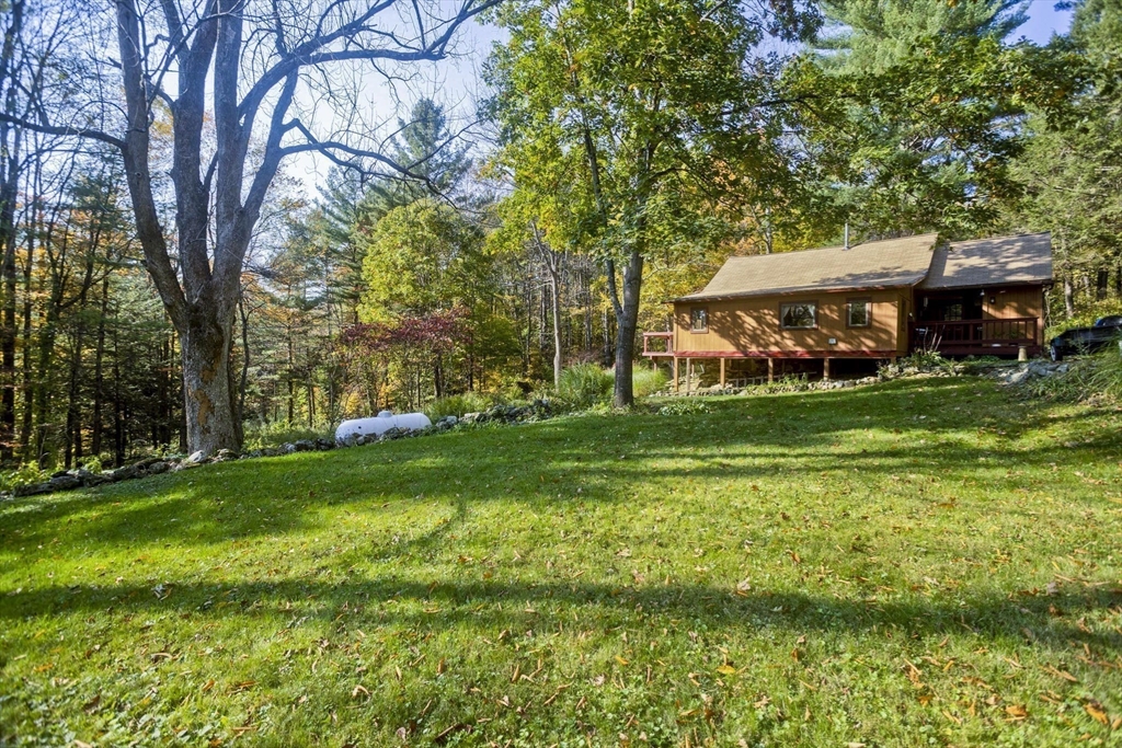 134 Indian Hollow Rd Property Photo 1