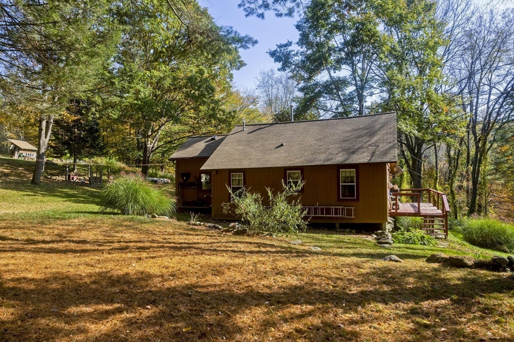 134 Indian Hollow Rd Property Photo 6