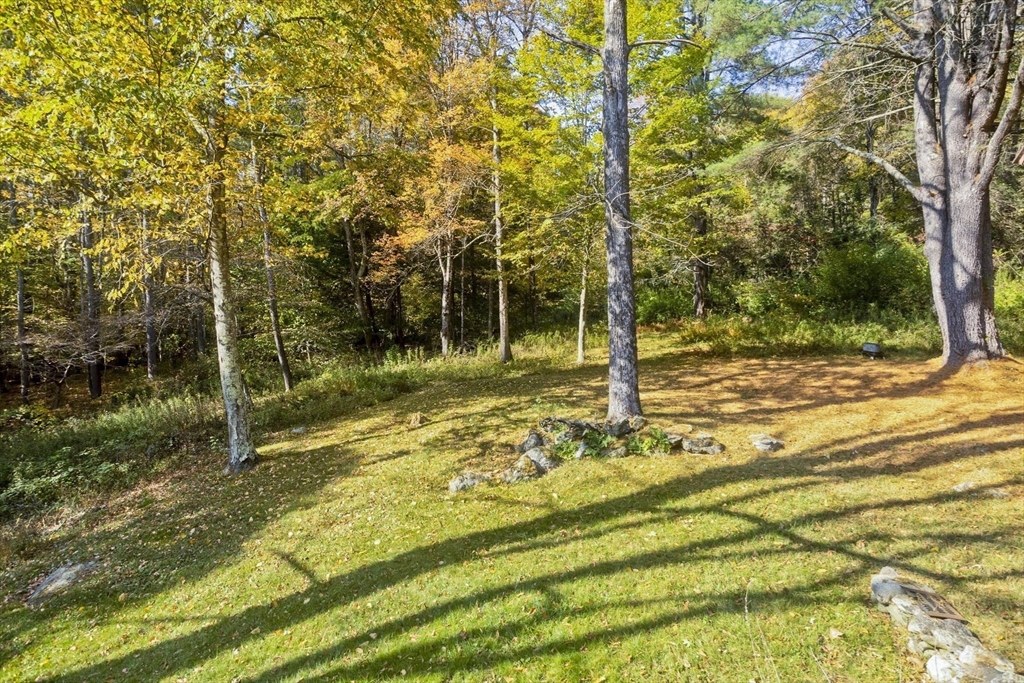 134 Indian Hollow Rd Property Photo 12