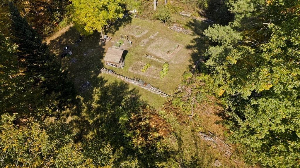 134 Indian Hollow Rd Property Photo 16