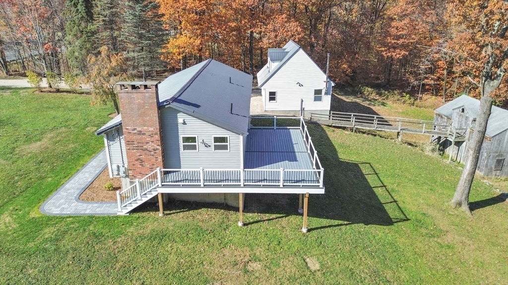 531 Old North Road Property Photo 2