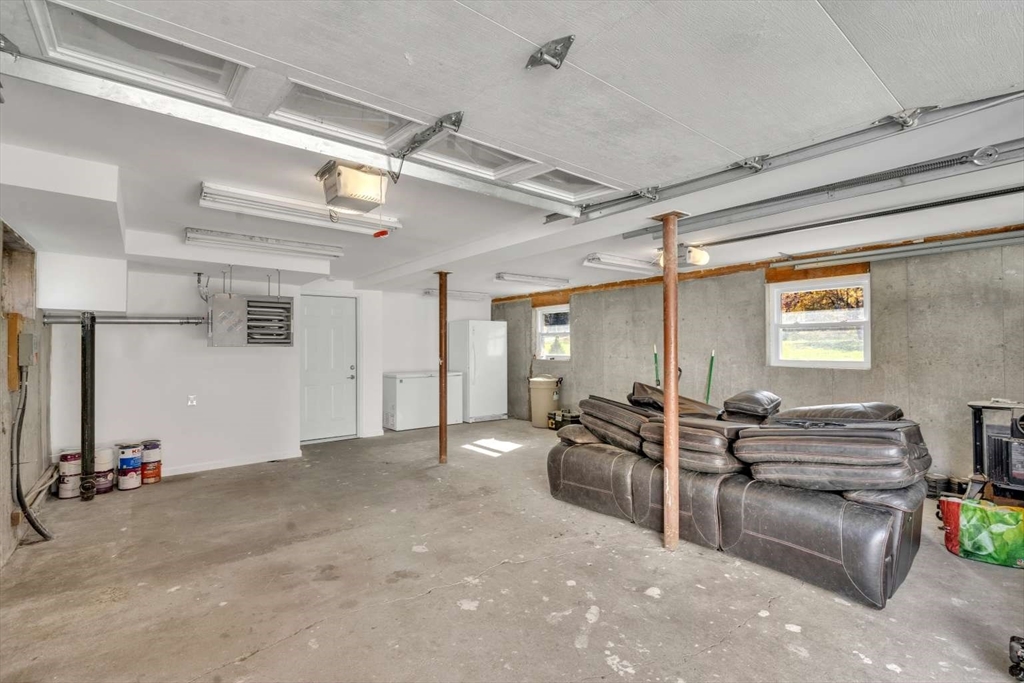 531 Old North Road Property Photo 34