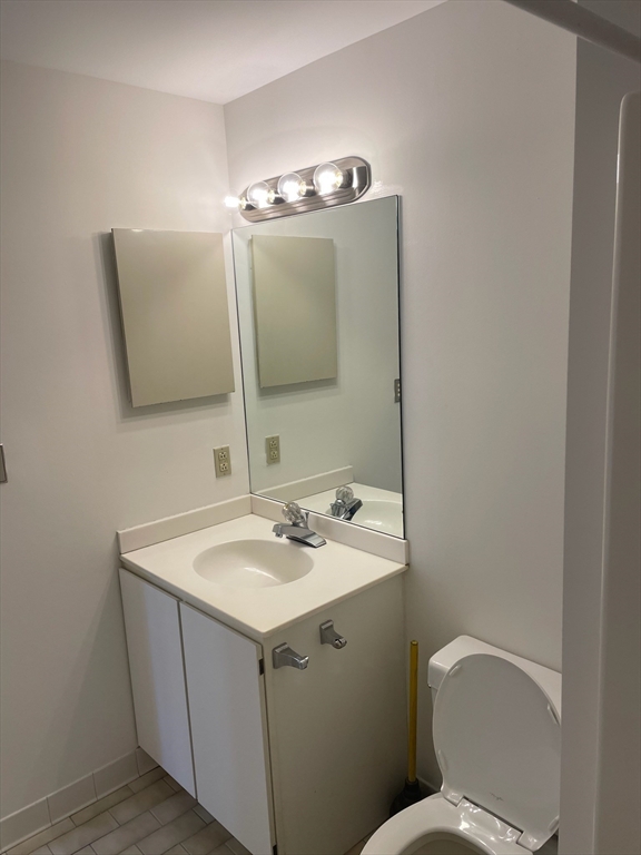 102 & 108 Gainsborough Street # 406w Property Photo 16