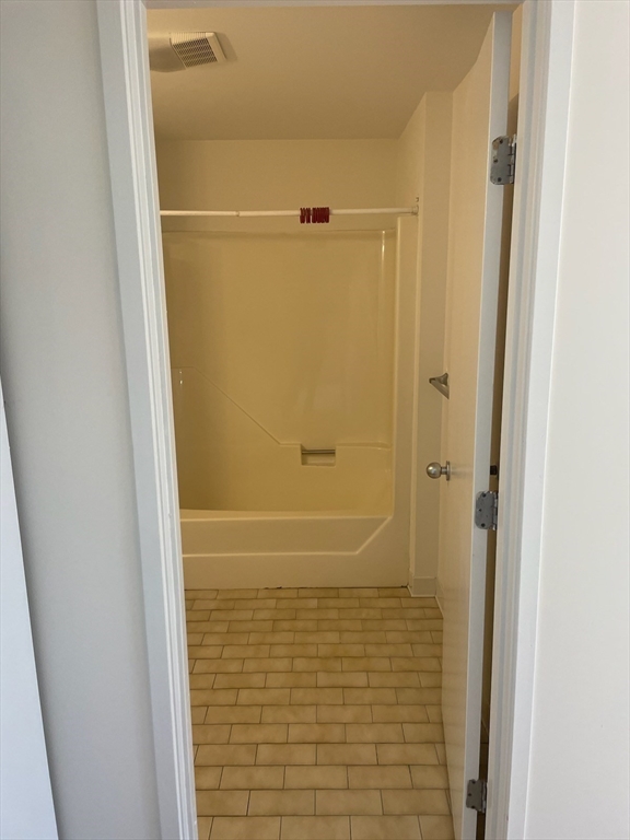 102 & 108 Gainsborough Street # 406w Property Photo 17