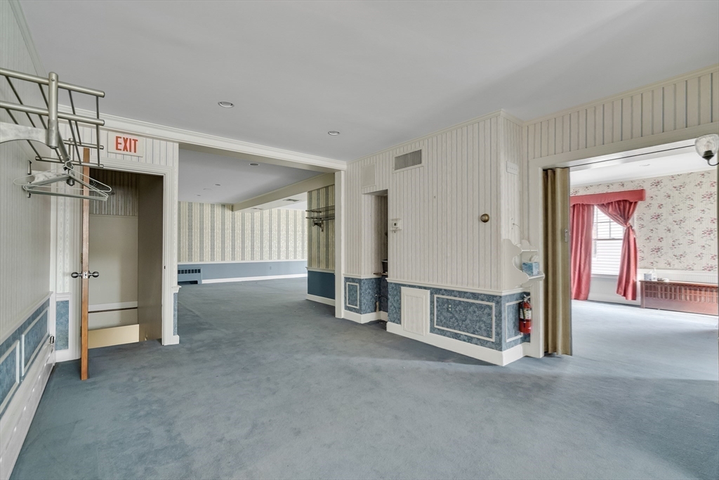 786 Mt Auburn St Property Photo 7