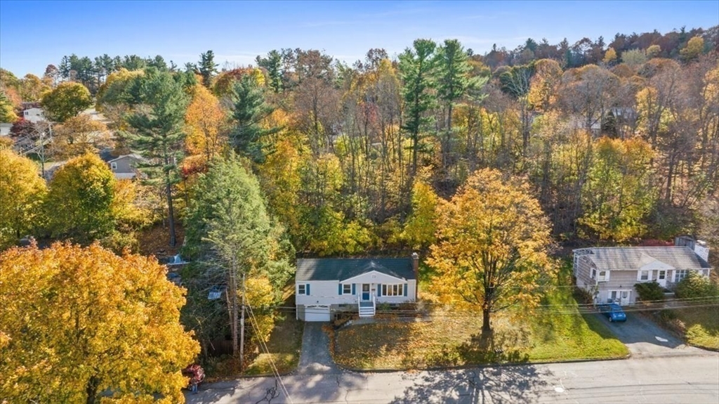 7 Neptune Dr Property Photo 5