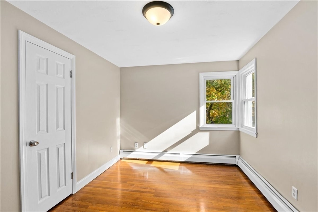 7 Neptune Dr Property Photo 15