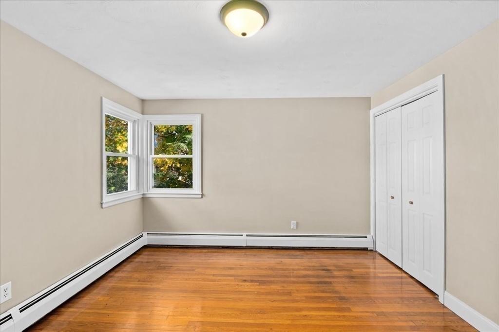 7 Neptune Dr Property Photo 17