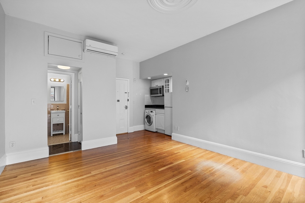 230 Newbury Street # 32 Property Photo 4