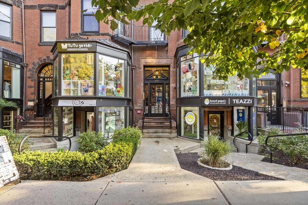 230 Newbury Street # 32 Property Photo 10