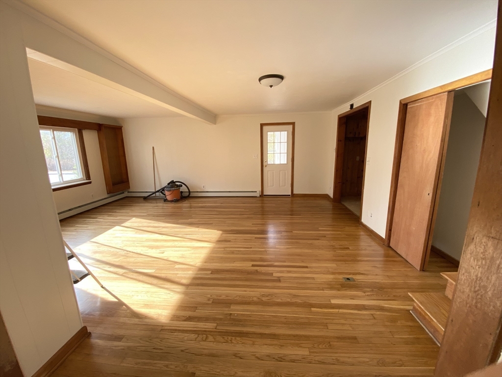 10 Main St Property Photo 13