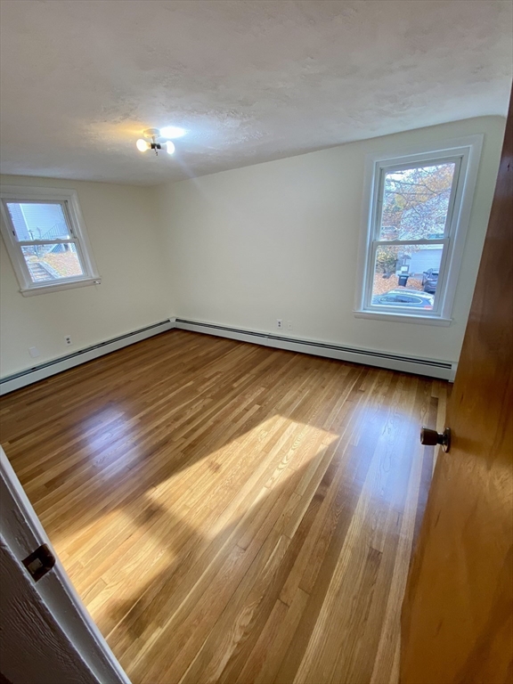 10 Main St Property Photo 28