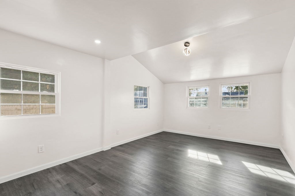 5 Trenton St Property Photo 13