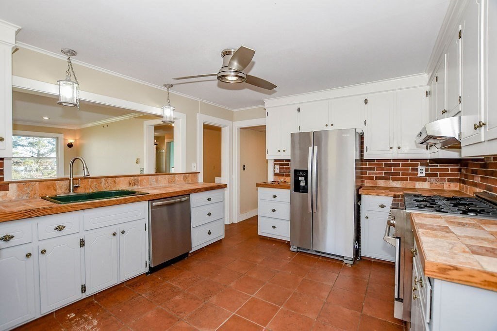 105 High Street Property Photo 10