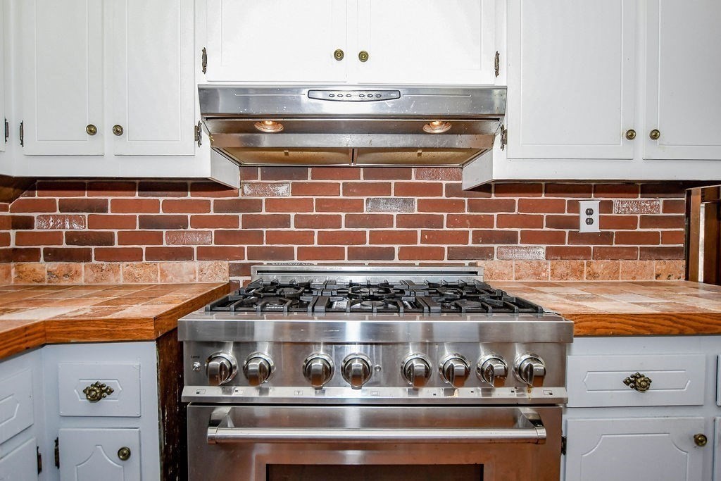 105 High Street Property Photo 11