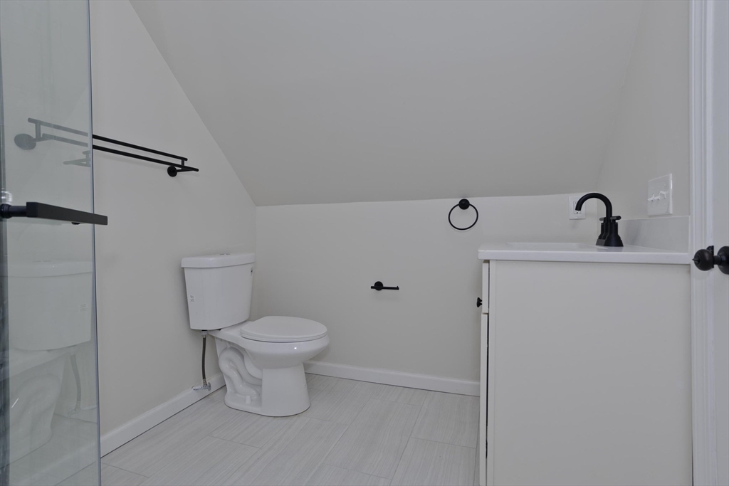 177 Crescent St Property Photo 33