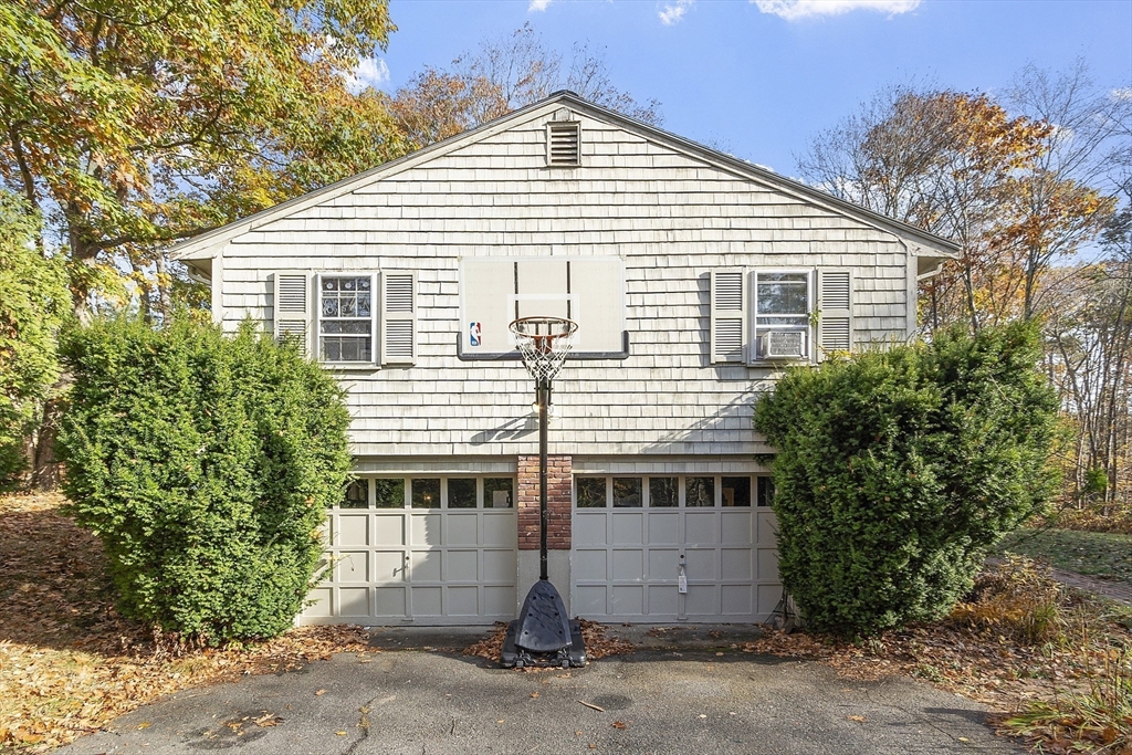 29 Magnolia Avenue Property Photo 4