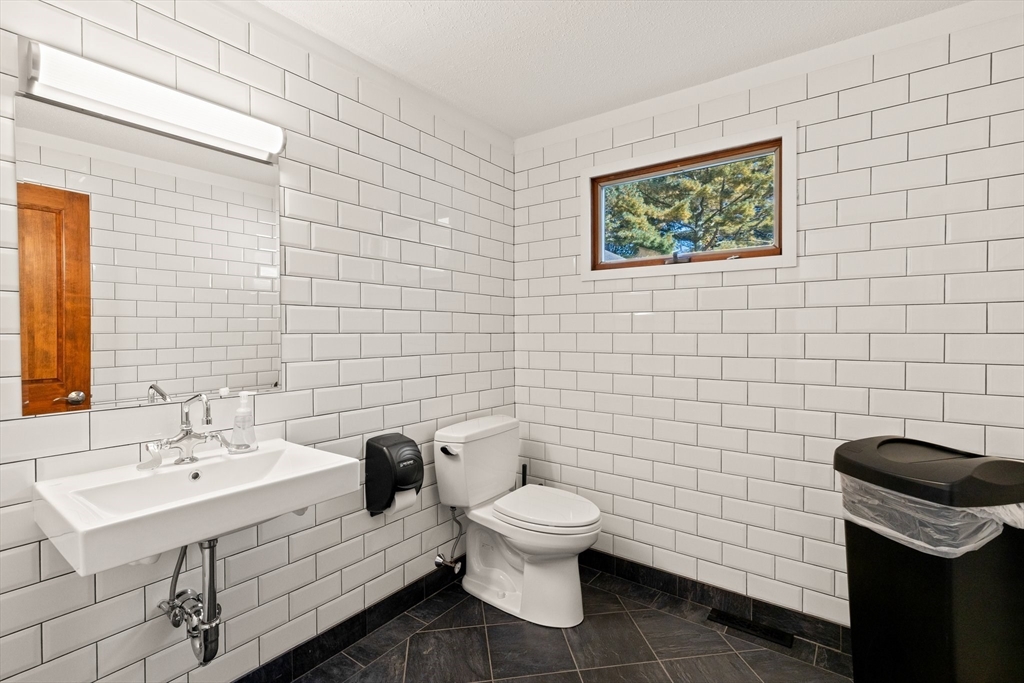 1400 Route 28a # 2 Property Photo 8