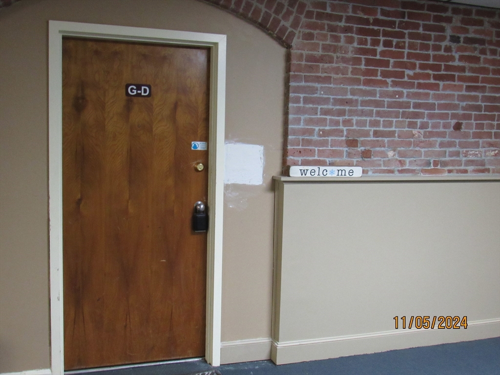 111 Willard St # D Property Photo 4