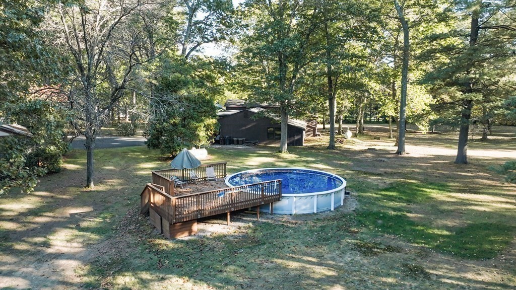 242 Eastwood Dr Property Photo 28