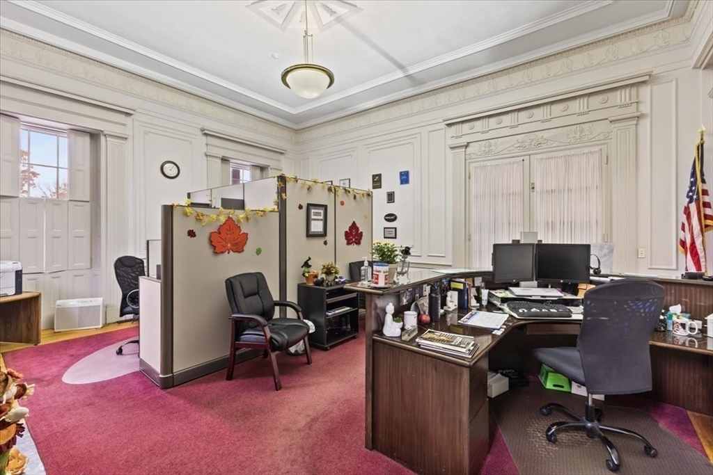 388 County Street Property Photo 16