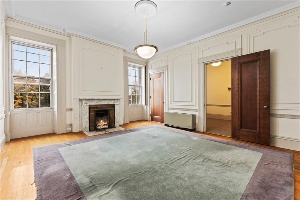 388 County Street Property Photo 29