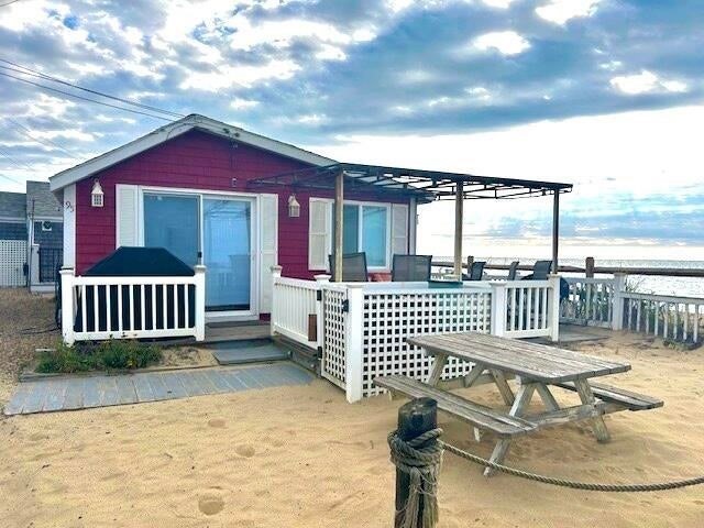 241 Old Wharf # 95 Property Photo 3