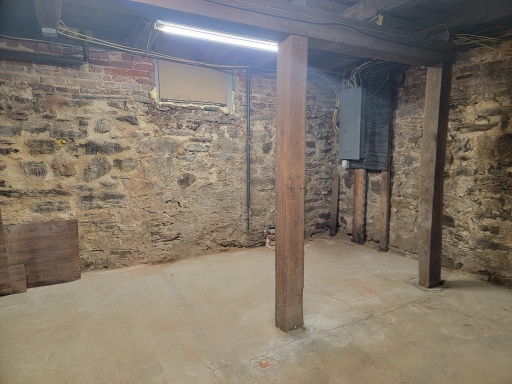 10 High St Property Photo 19