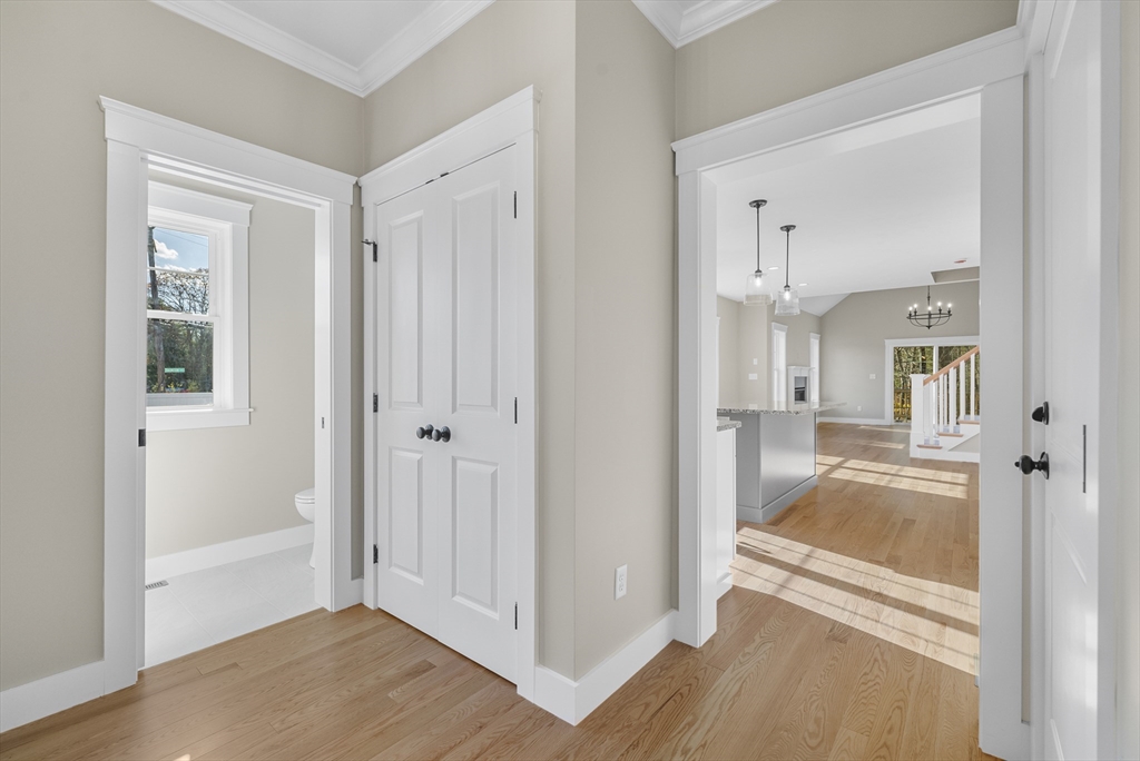 194 Taunton Ave # A Property Photo 5