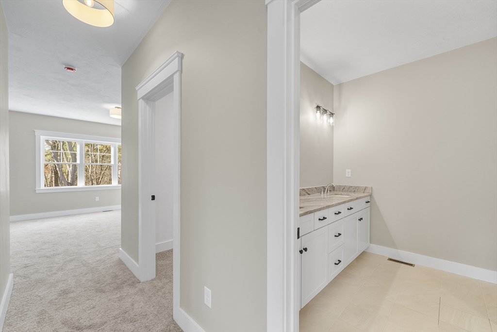 194 Taunton Ave # A Property Photo 16