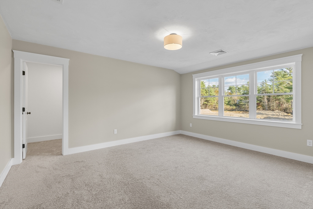 194 Taunton Ave # A Property Photo 24