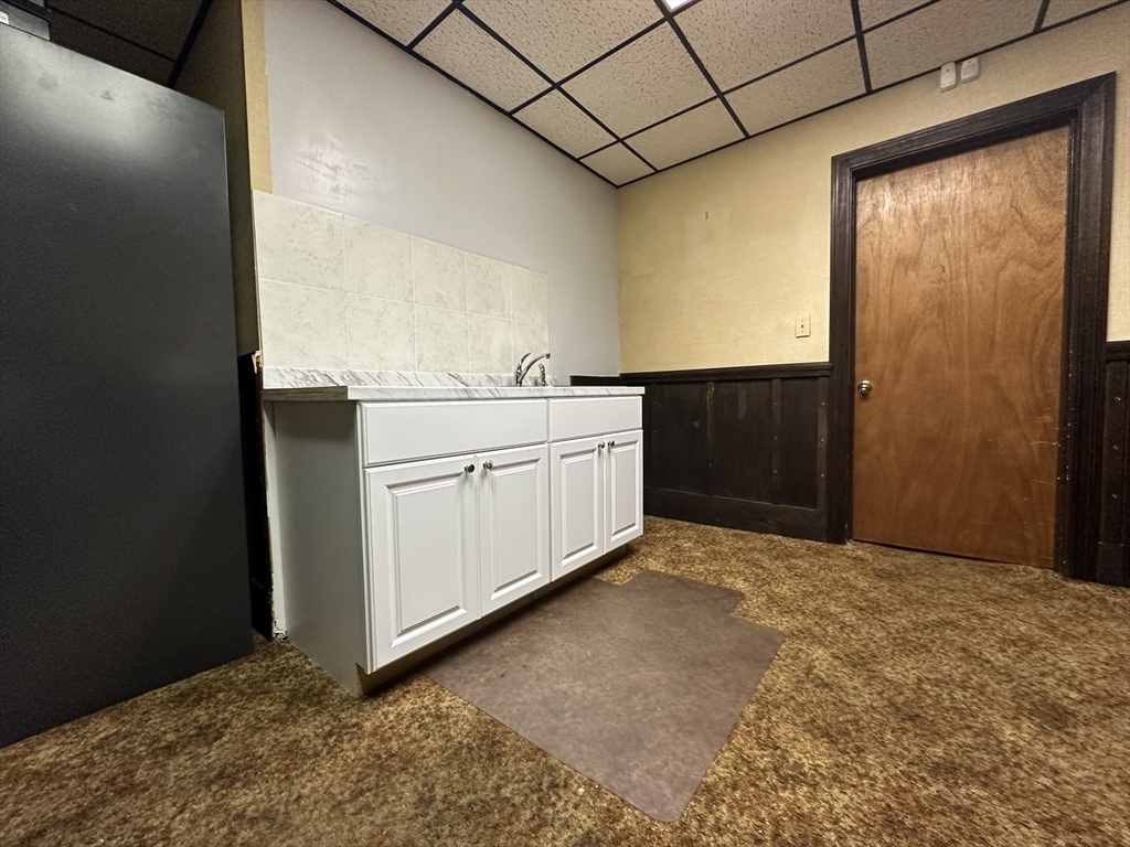 219 Suffolk Street Property Photo 12