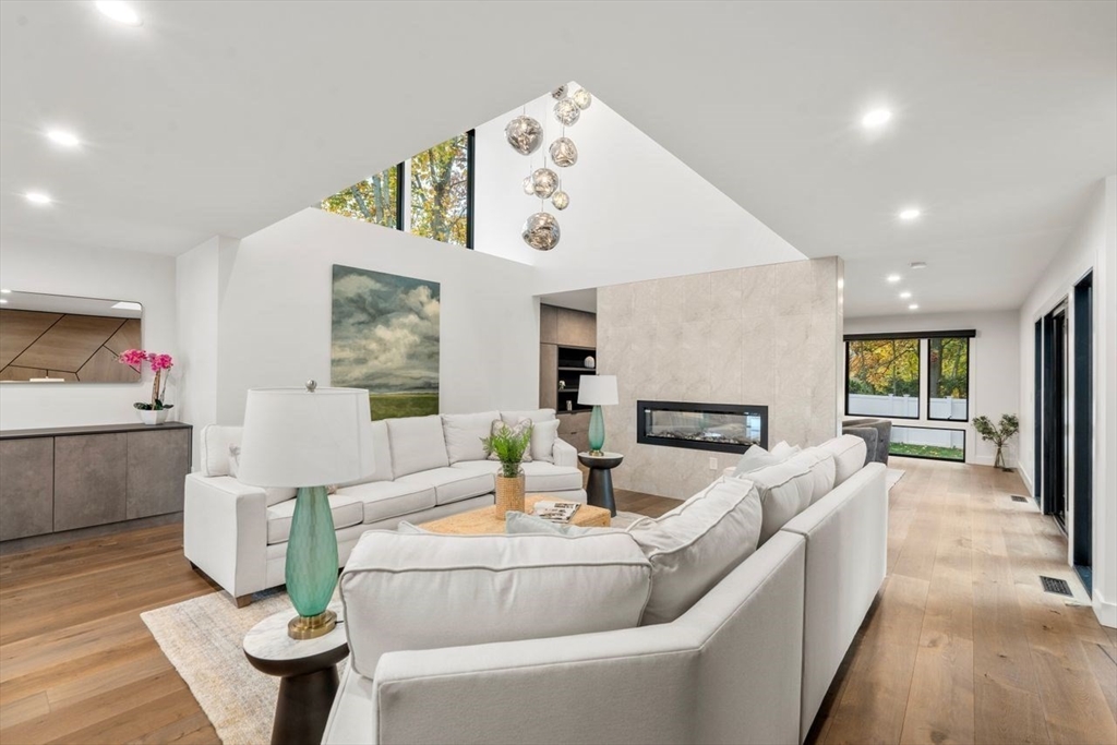 88 Lexington Street Property Photo 1