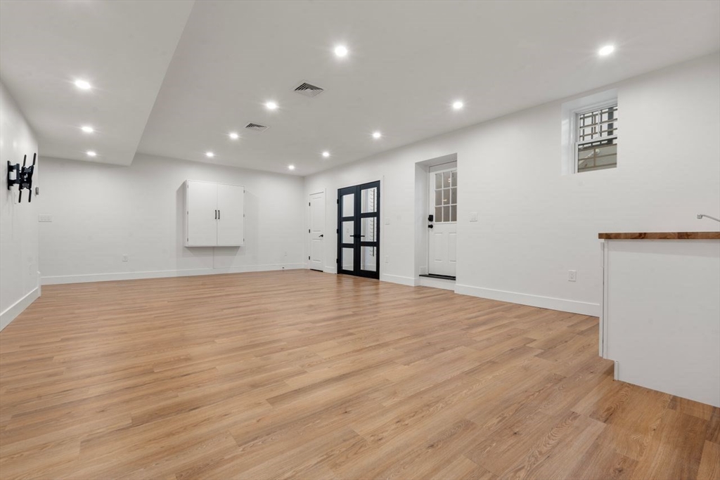 88 Lexington Street Property Photo 25