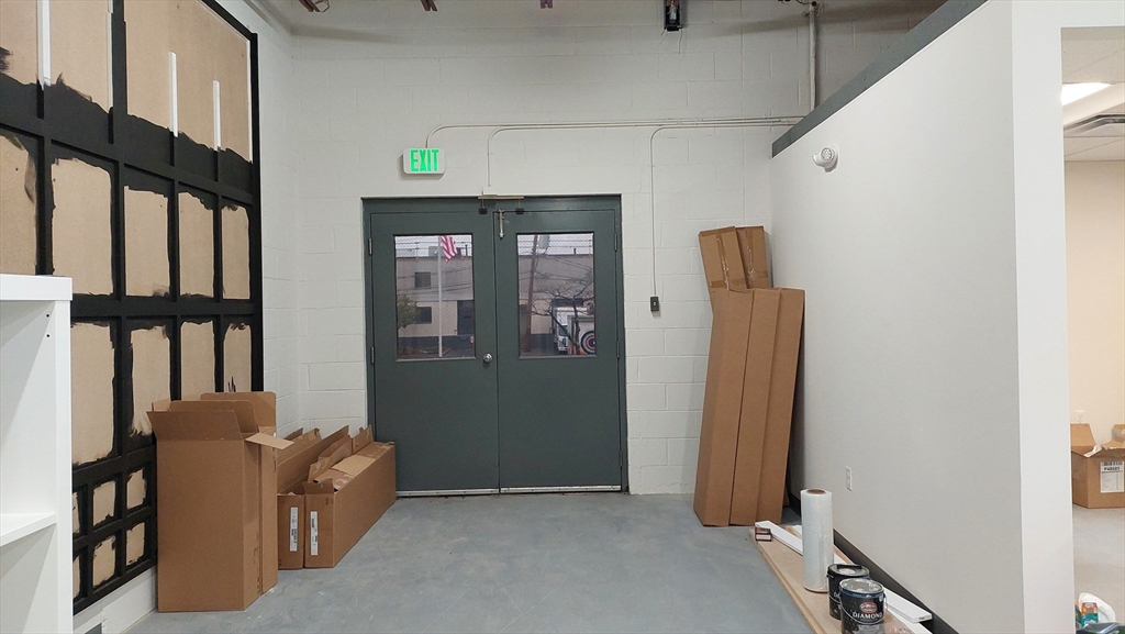 155 New Boston St # R Property Photo 2