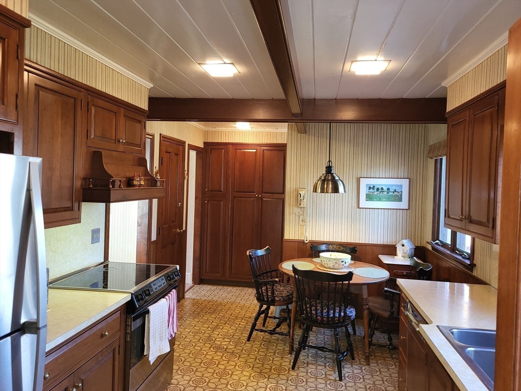 108 West St Property Photo 7
