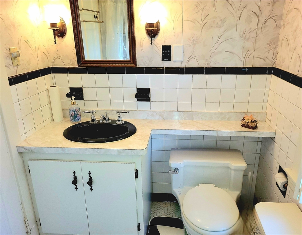 108 West St Property Photo 21