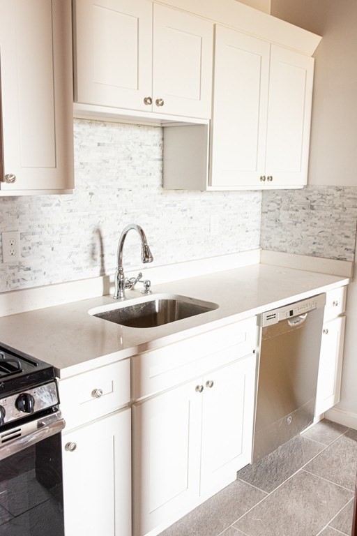 578 Essex Street # 101 Property Photo 1