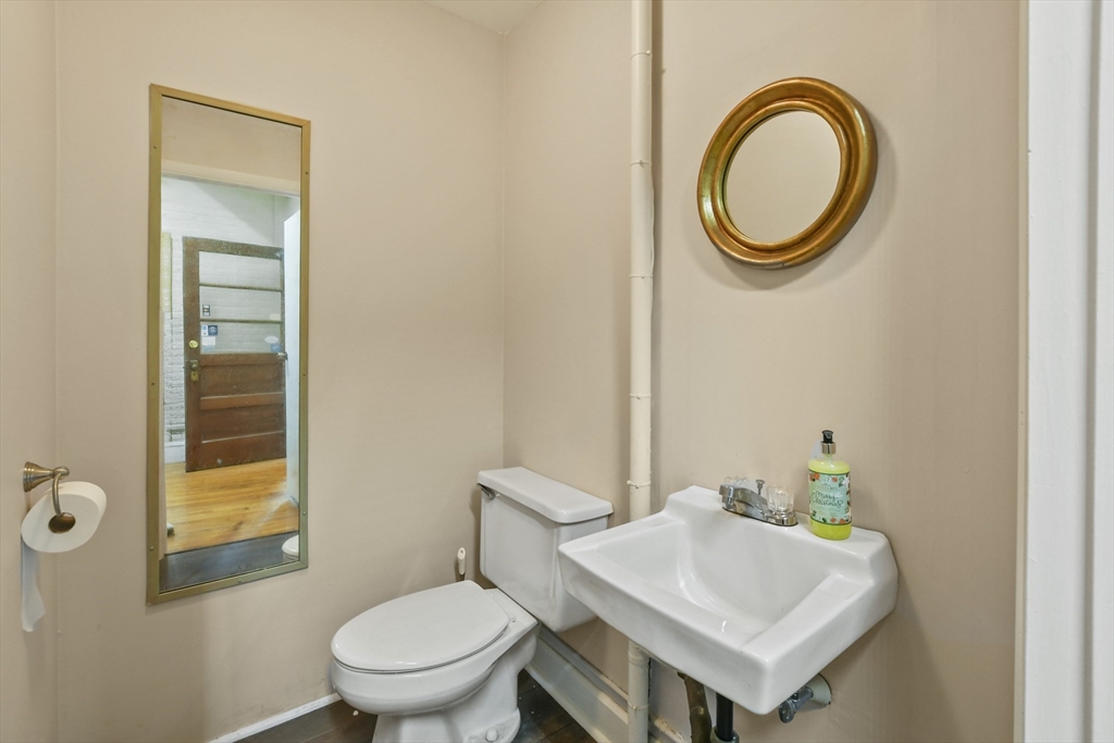 20 Keeler St Property Photo 10