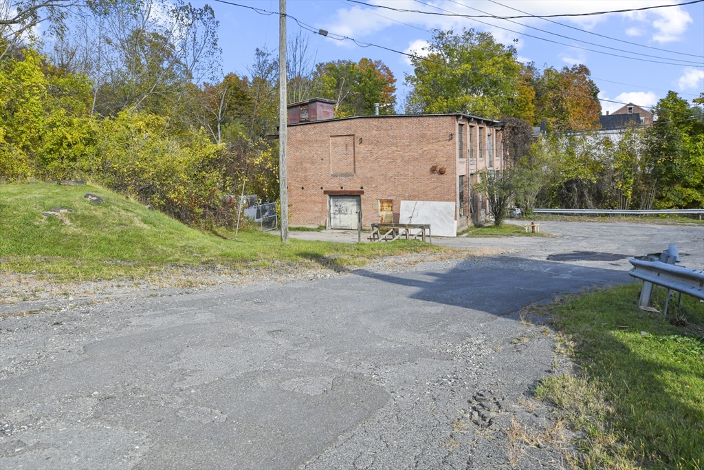 20 Keeler St Property Photo 19